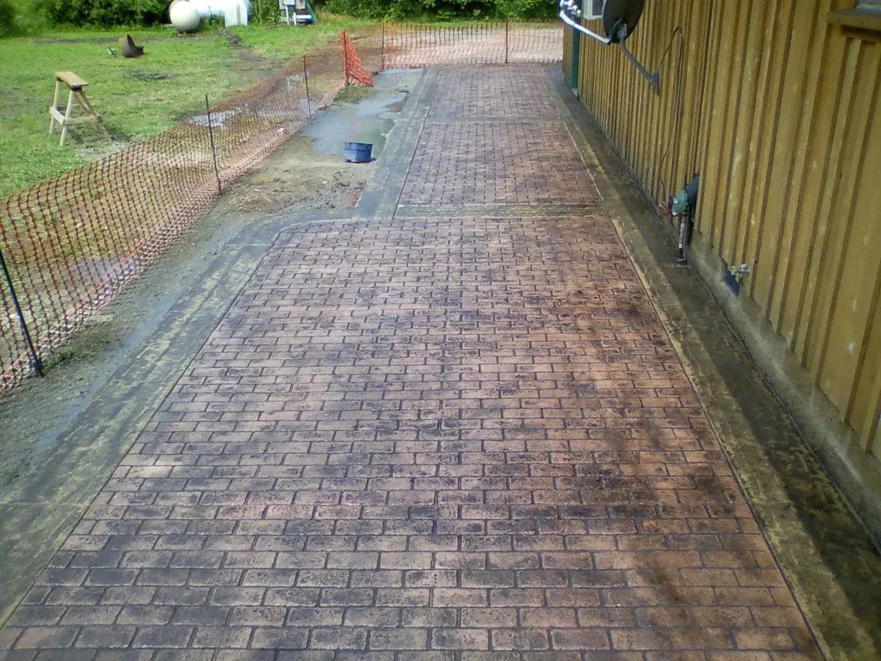 Brick Concrete Stamps - Worn Brick Running Bond