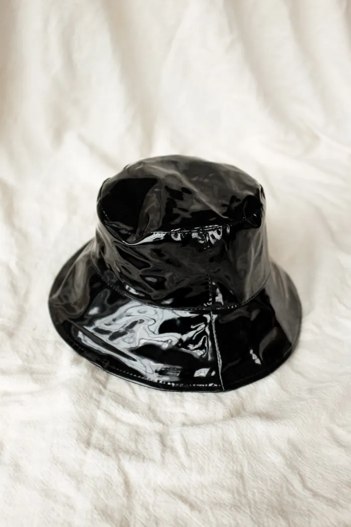 EJ PATENT BUCKET HAT