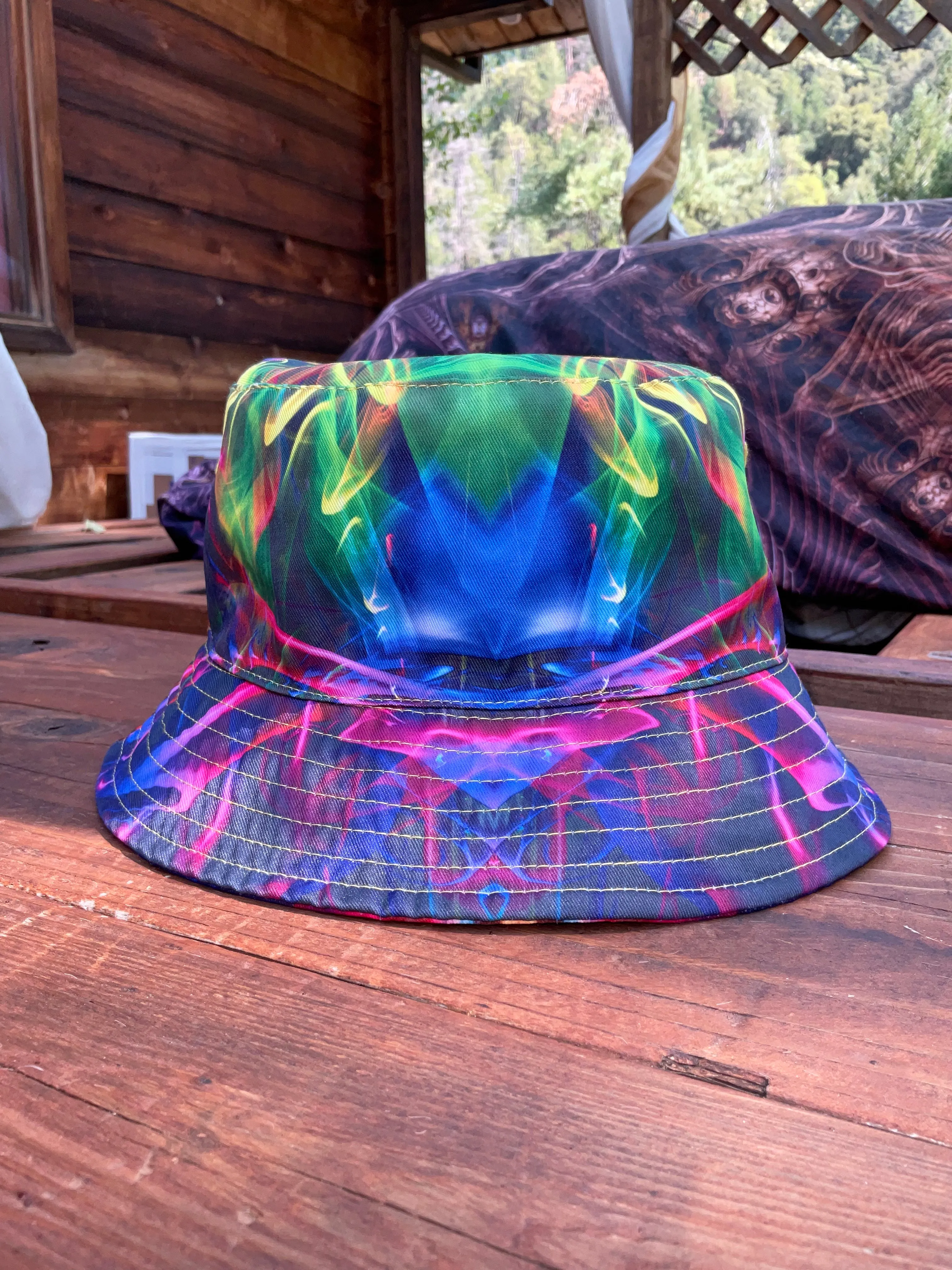 SPIRIT OF AIR/SPIRIT OF FIRE REVERSIBLE BUCKET HAT