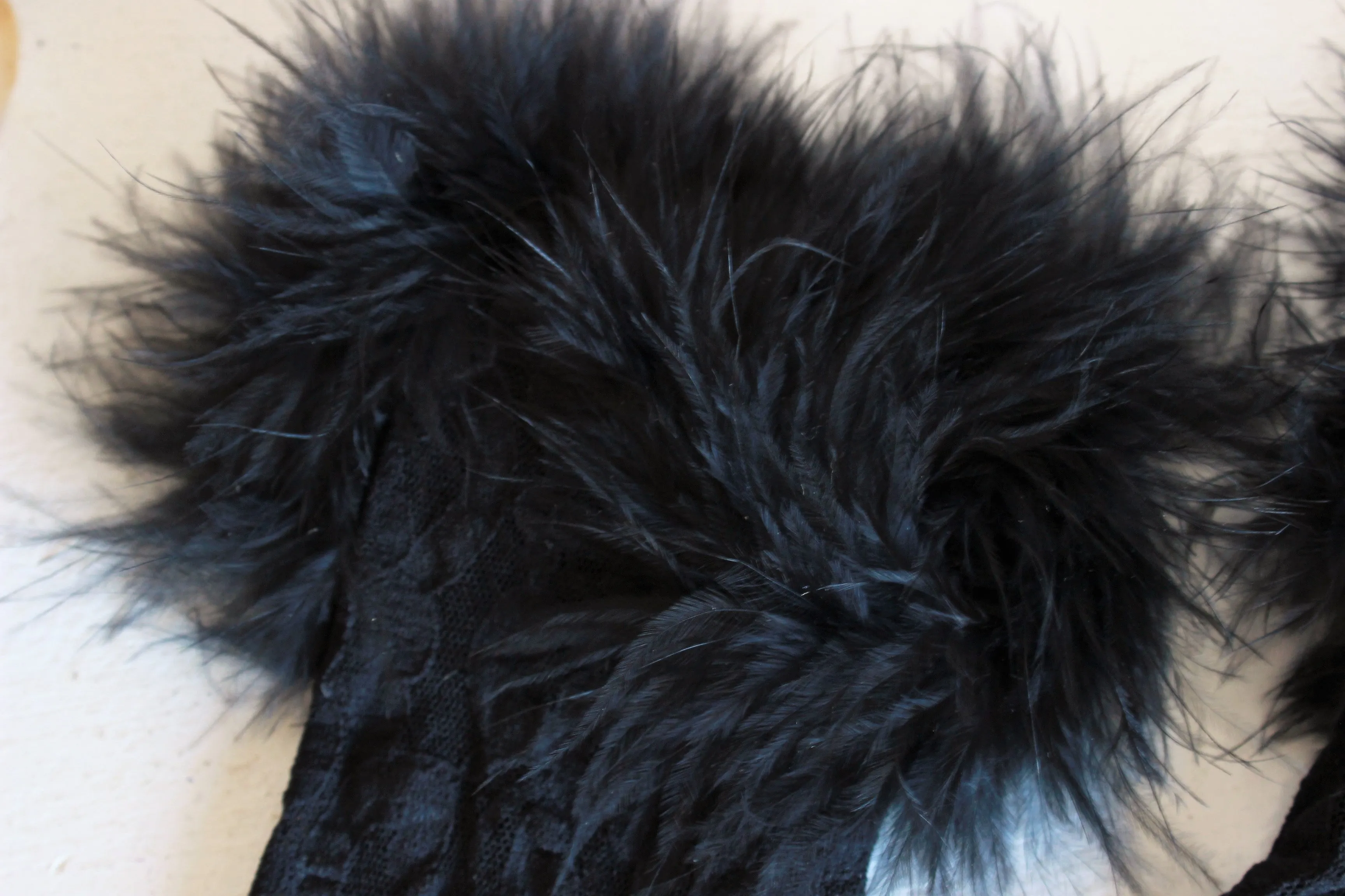 Vintage 1980s Lace and Feather Fingerless Gloves